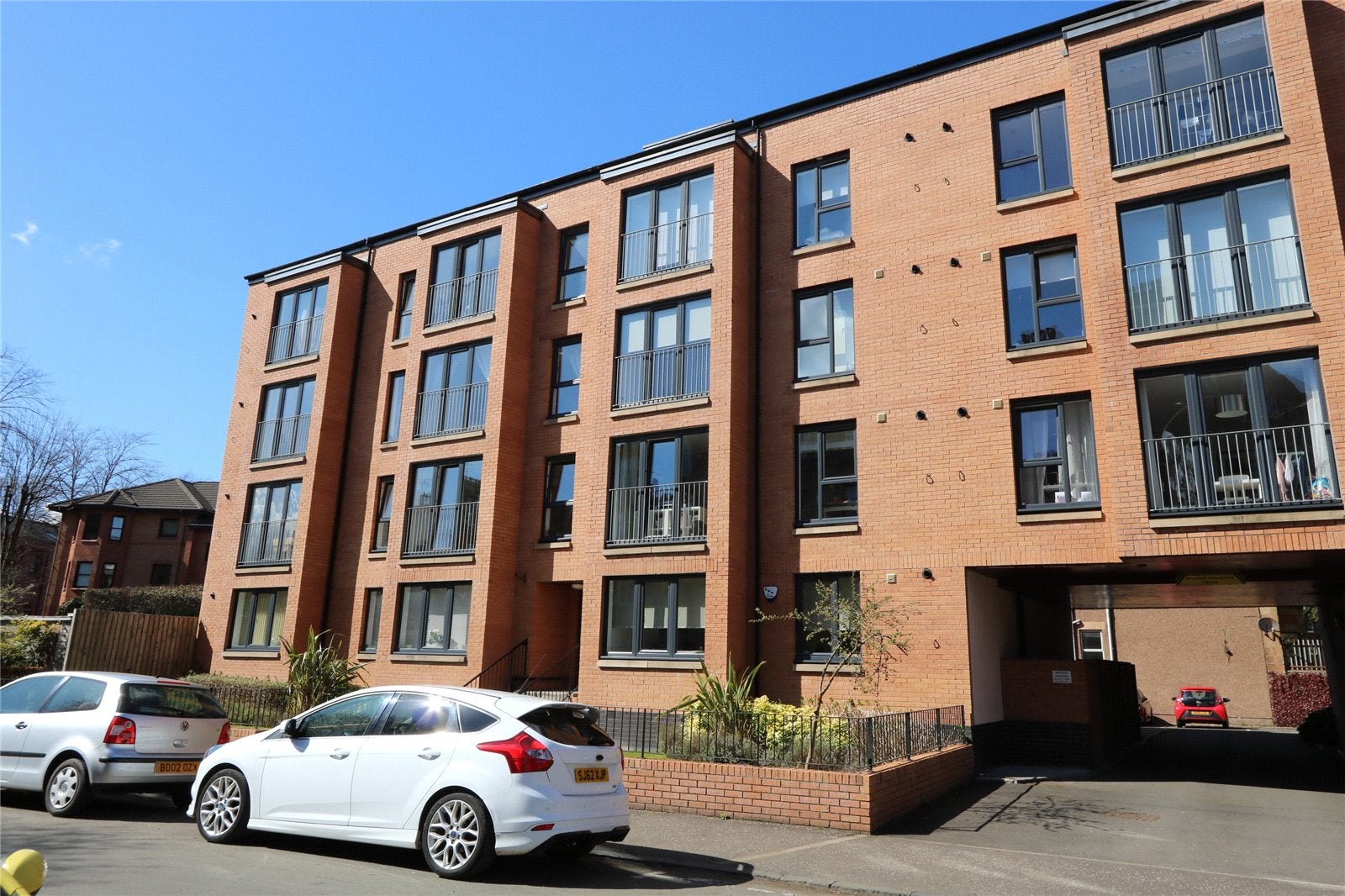 Flat Lochleven Road in Glasgow