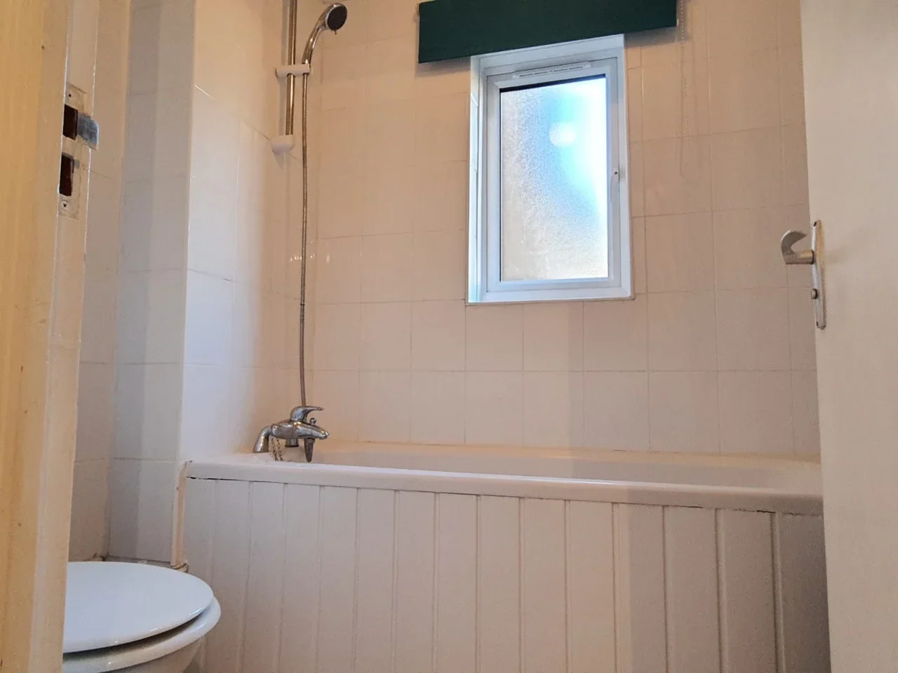 Flat Pempath Place in Greater London