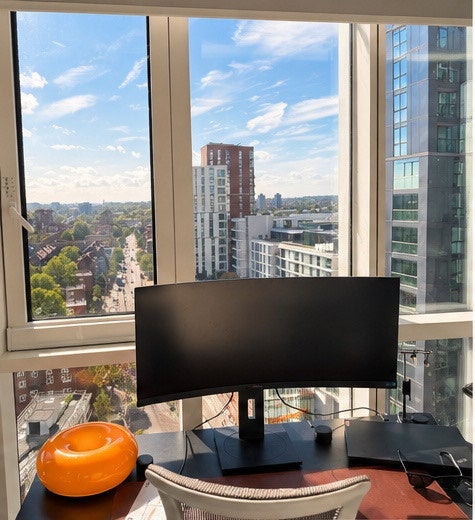 Flat Wyvil Road in Greater London