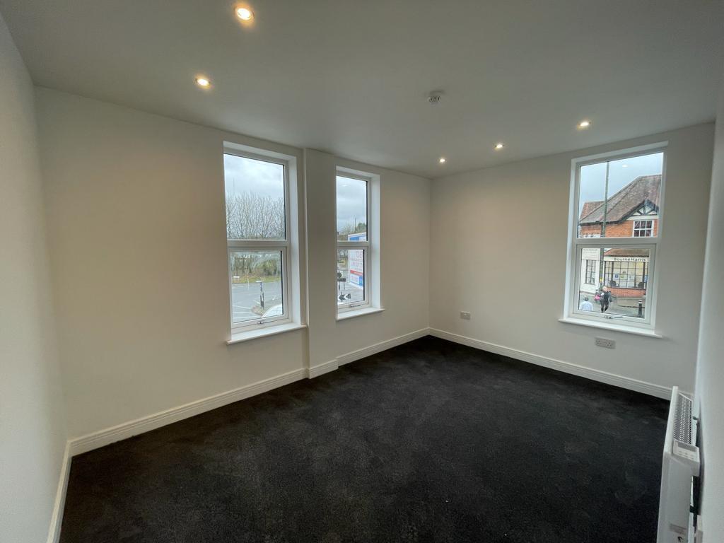 Flat Pershore Road South in Birmingham