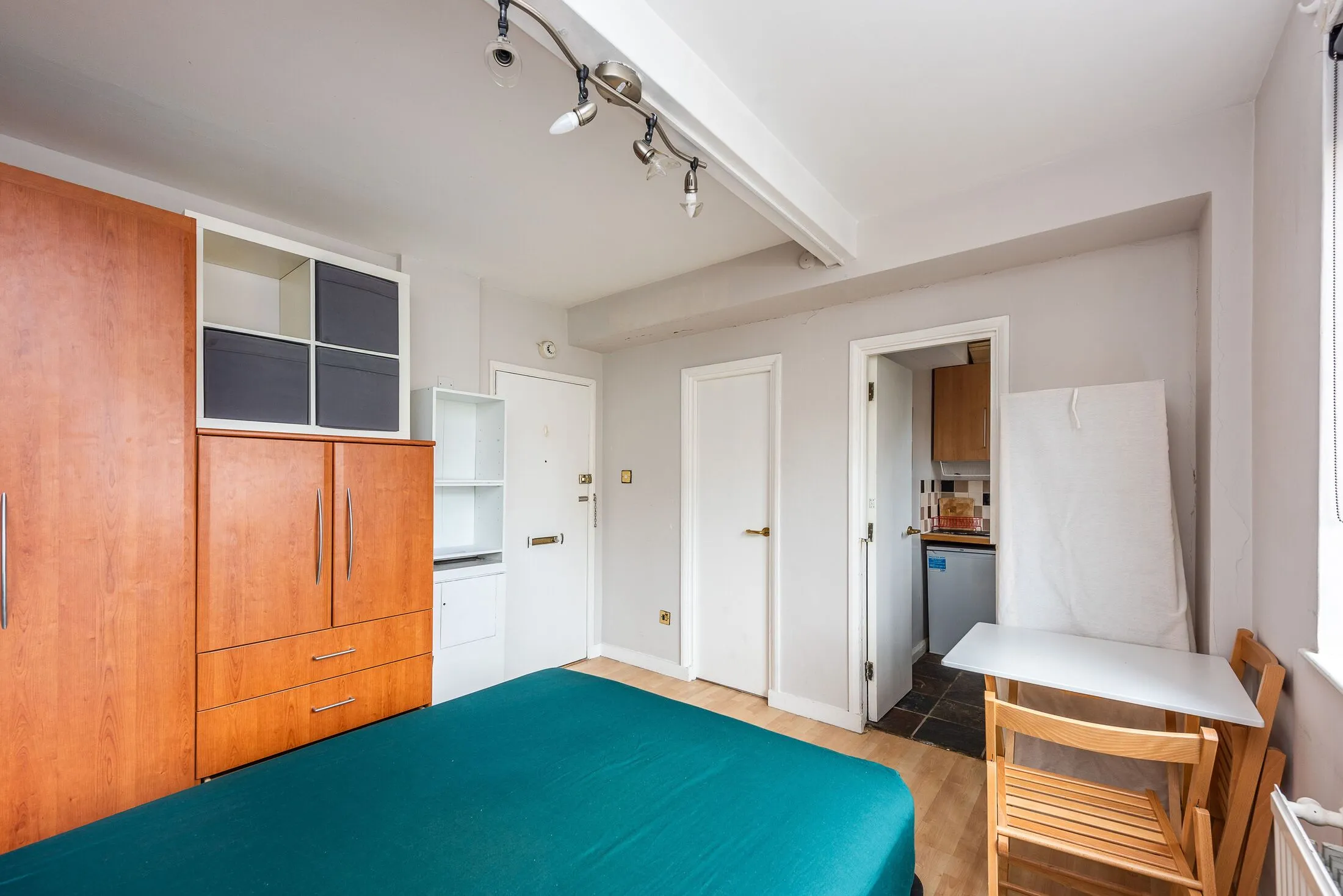 Flat Elystan Street in Greater London