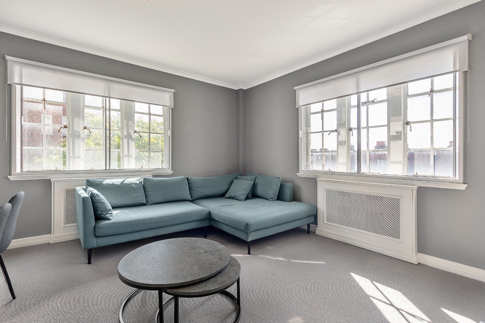 Flat Kensington High Street in Greater London