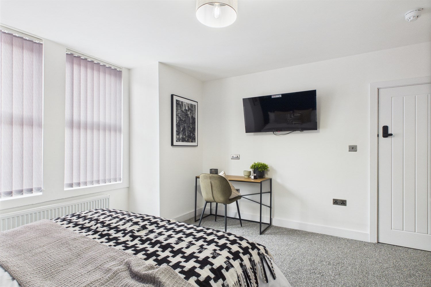 Room Croydon Road in Newcastle upon Tyne