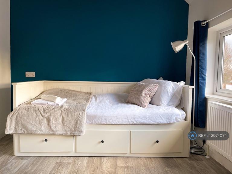 Room Foster Road in Cambridge