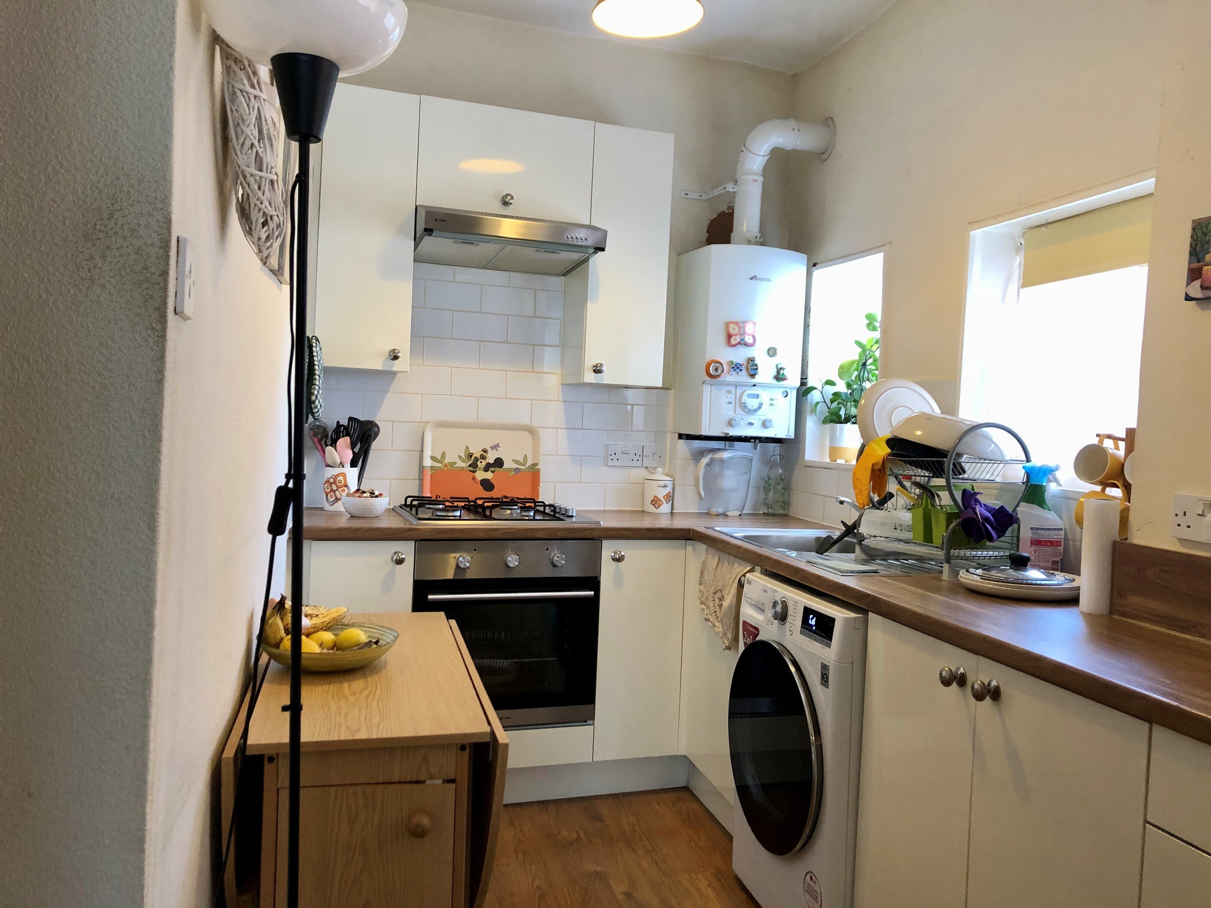 Flat Clifton Road in Exeter