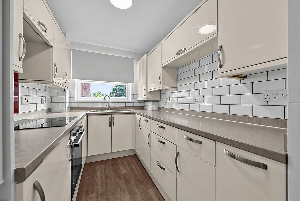 Flat Livingstone Road in Portsmouth