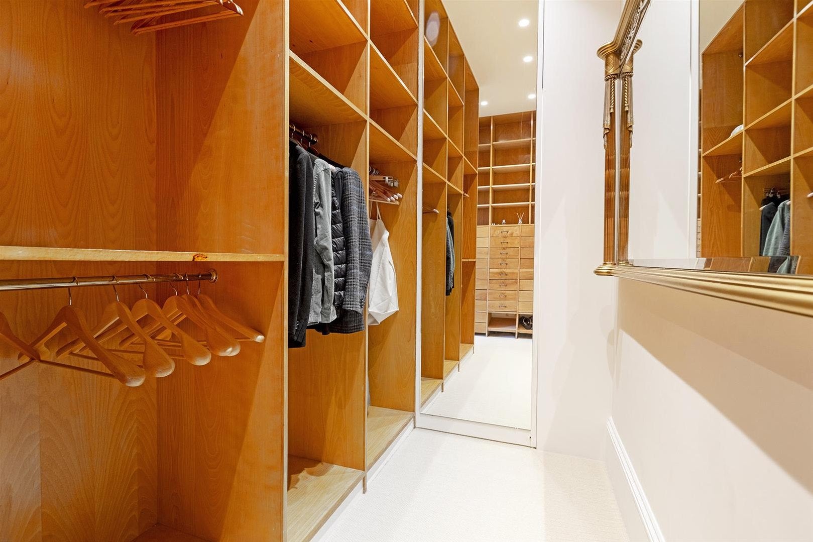 Flat Hans Place in Greater London