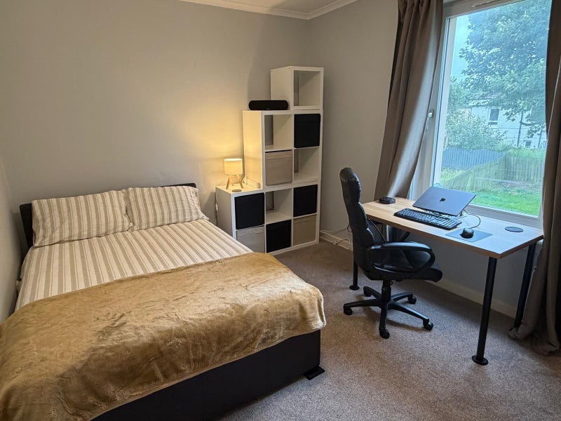 Flat Warriston Crescent in Glasgow