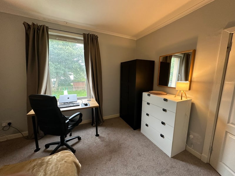 Flat Warriston Crescent in Glasgow