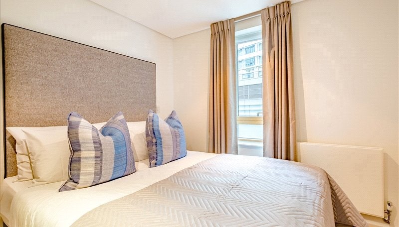 Flat Merchant Square in City of Westminster