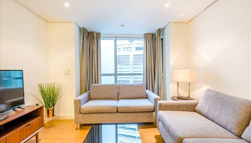 Flat Merchant Square in City of Westminster