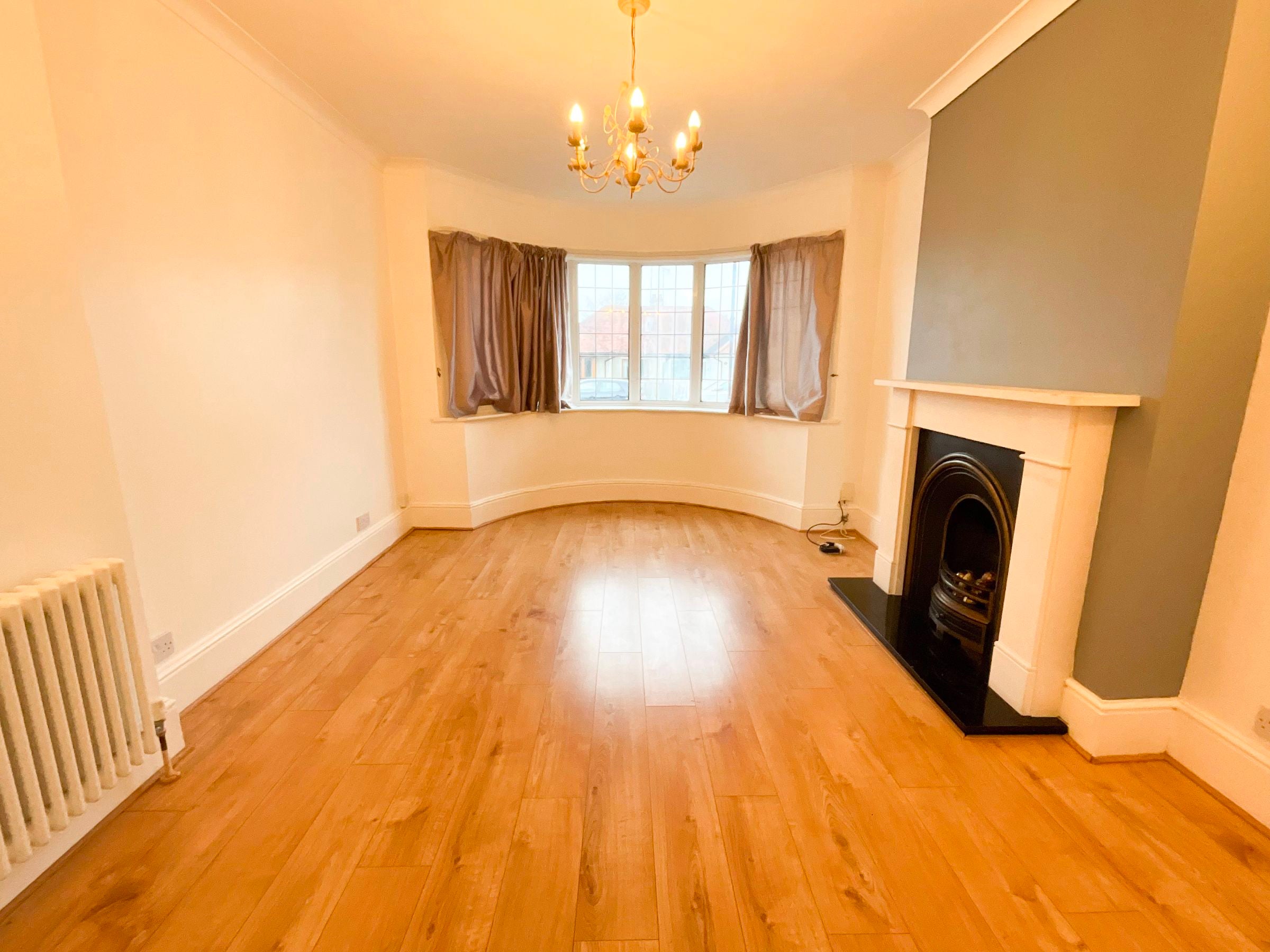 House Midhurst Avenue in Southend-on-Sea