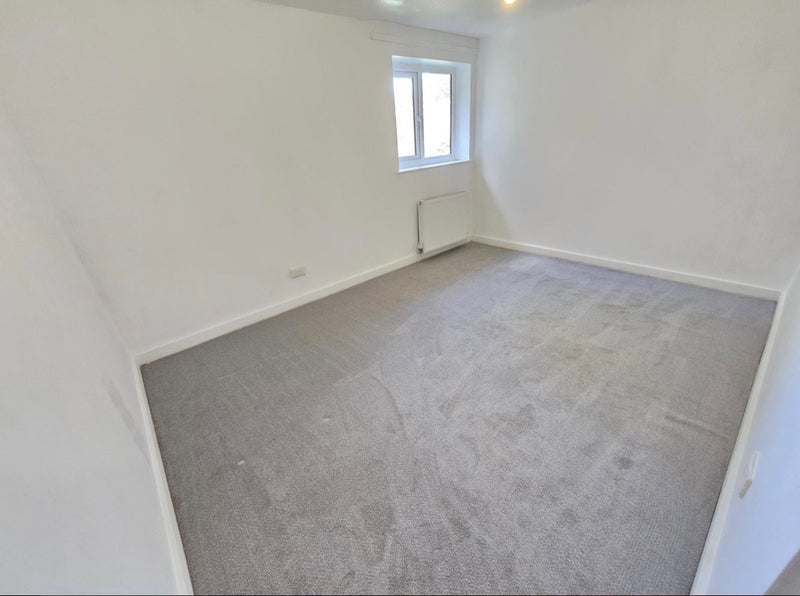 Room Whalley Road in Manchester