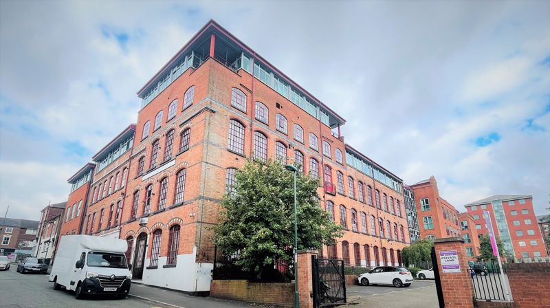 Flat Hucknall Road in Nottingham