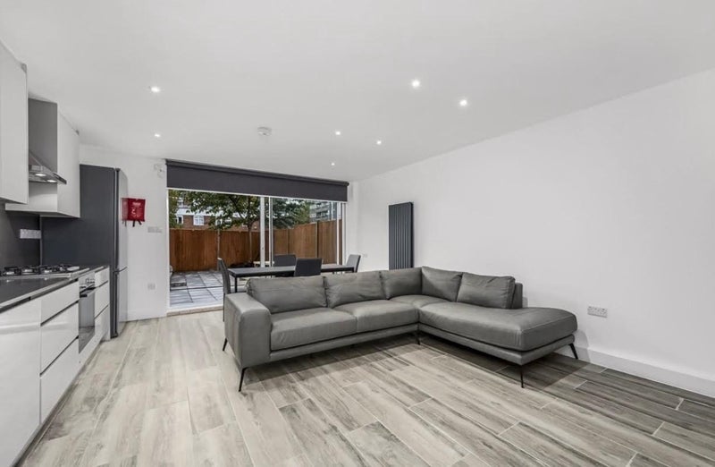 Room Weymouth Terrace in Greater London