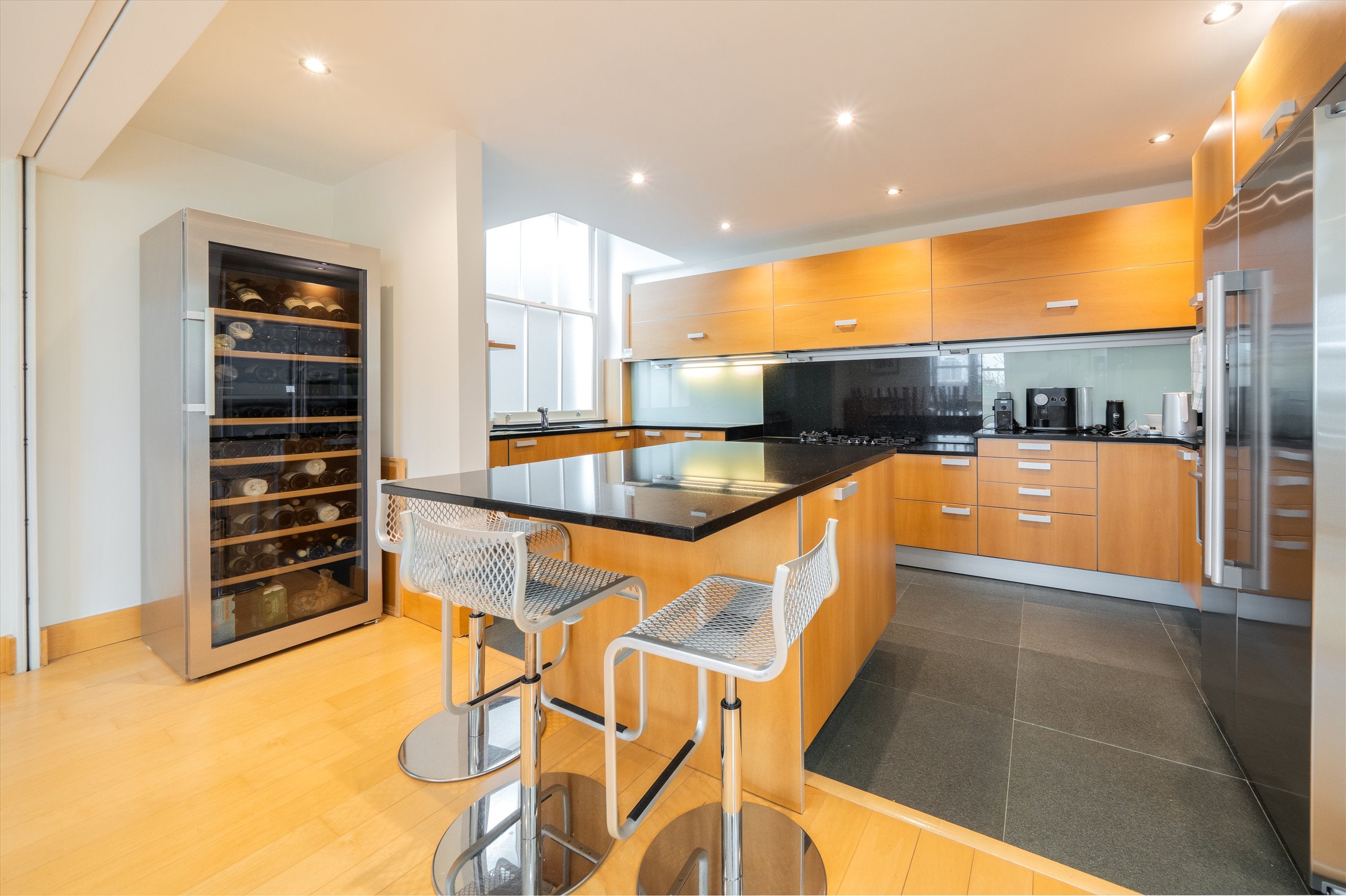 Flat Holland Park in Greater London