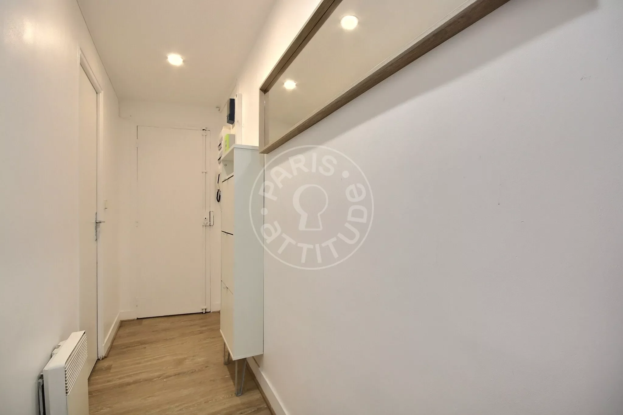 Appartement Place Gambetta à Paris