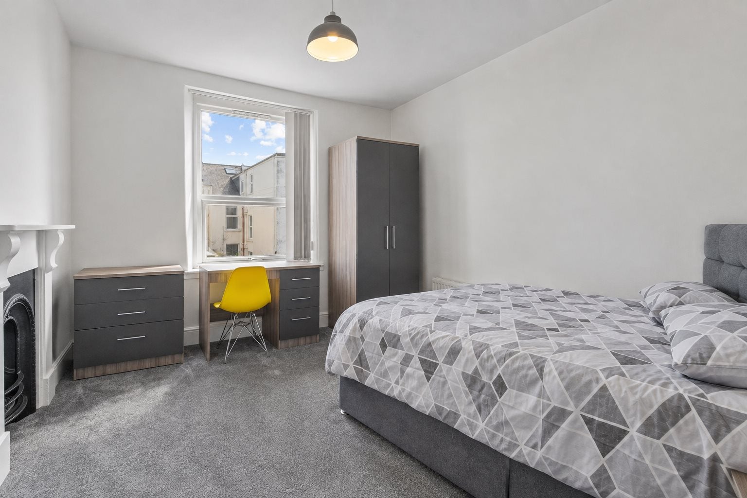 Room Mildmay Street in Plymouth