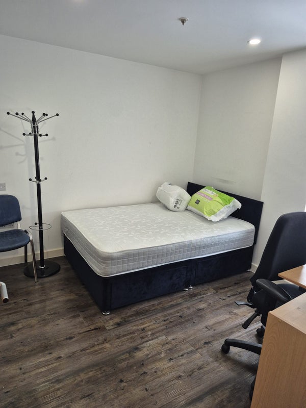 Room Cherrydown East in Basildon