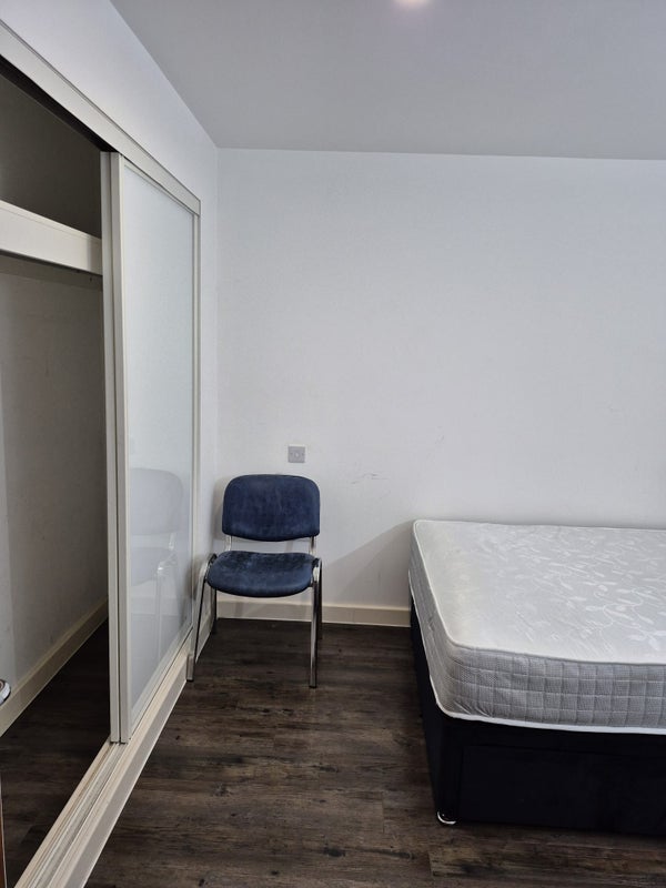 Room Cherrydown East in Basildon
