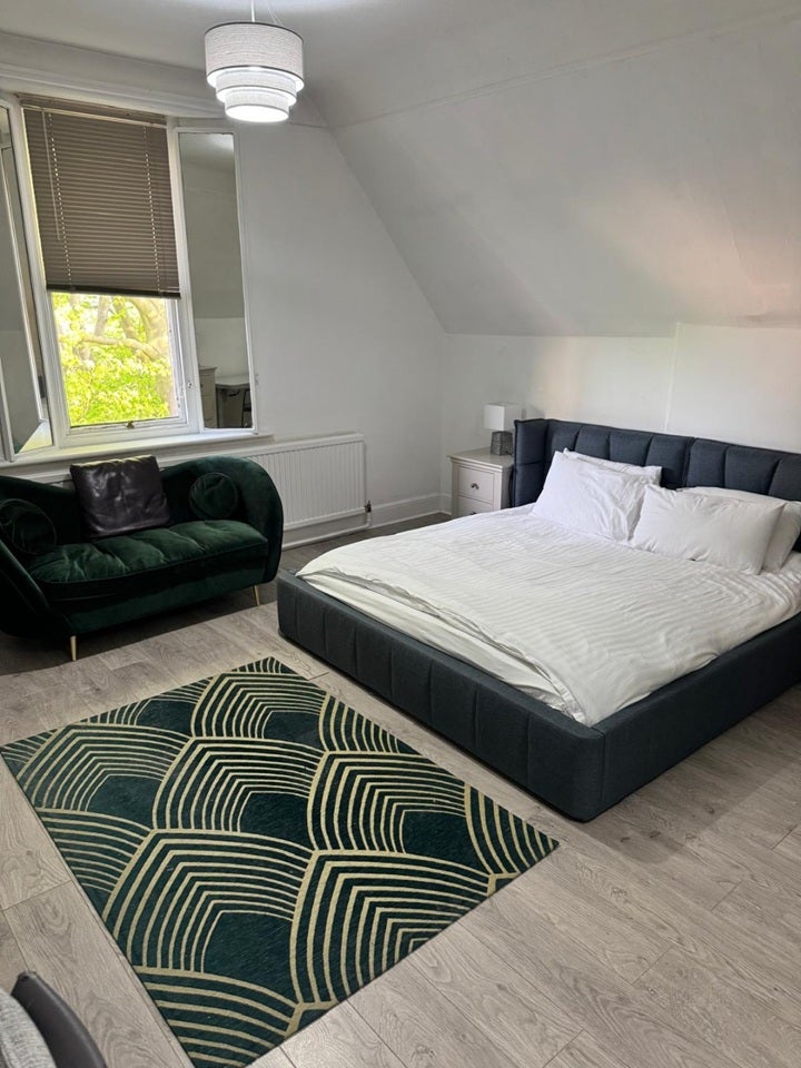 Room Broomfield Road in Sheffield