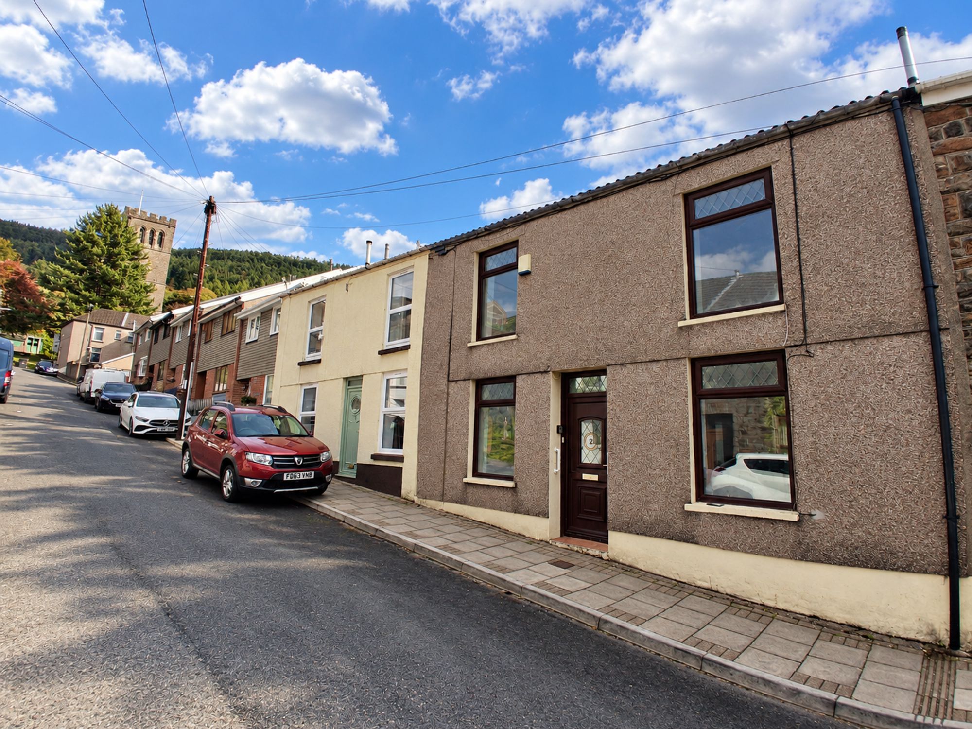 House Elizabeth Street in Pentre