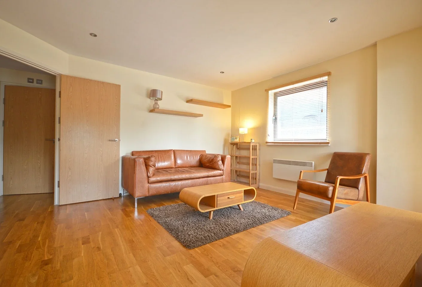 Flat Devonport Street in Greater London