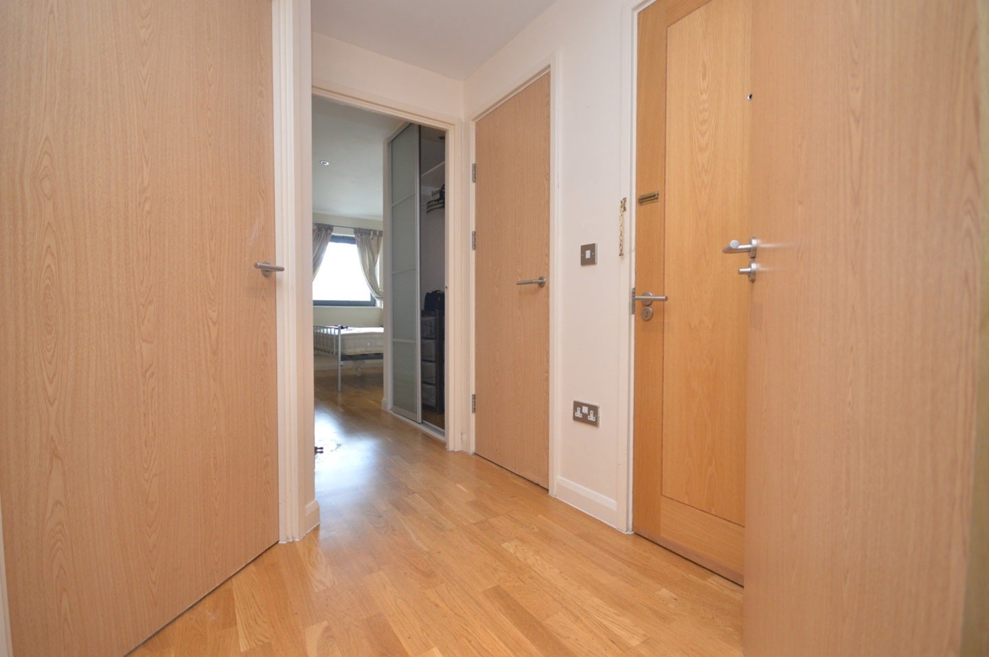 Flat Devonport Street in Greater London