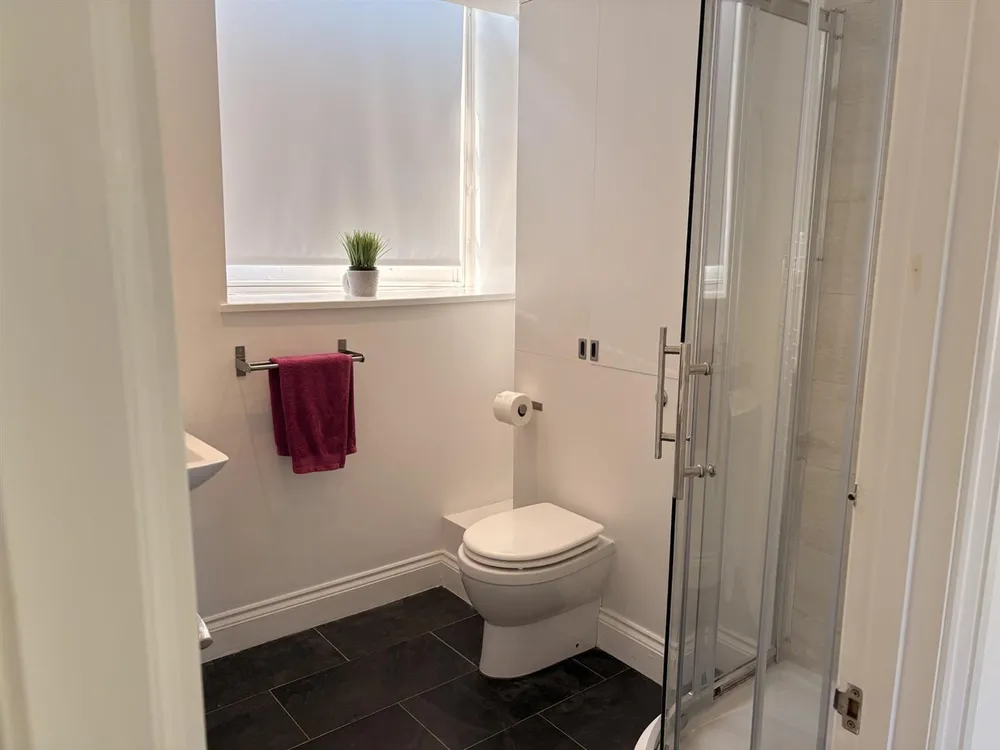 House Pentewan Road in London Apprentice