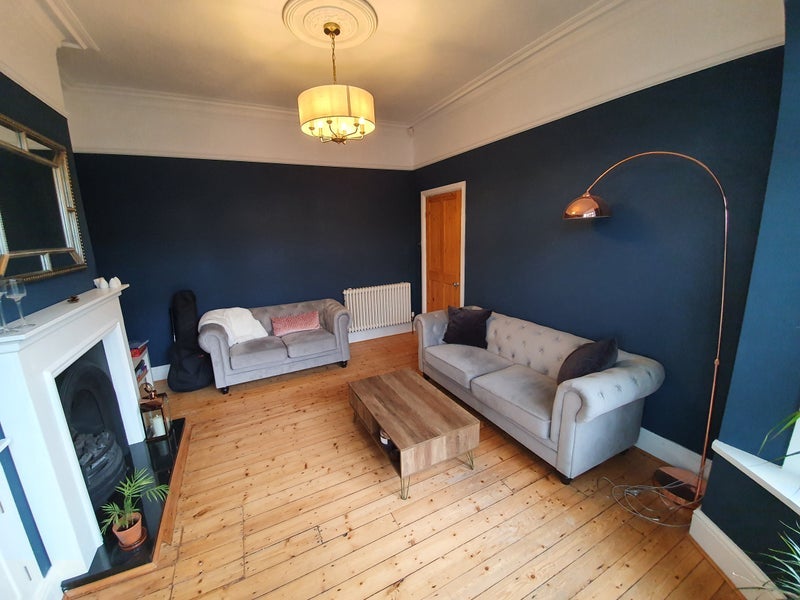 Room Ash Grove in Leeds