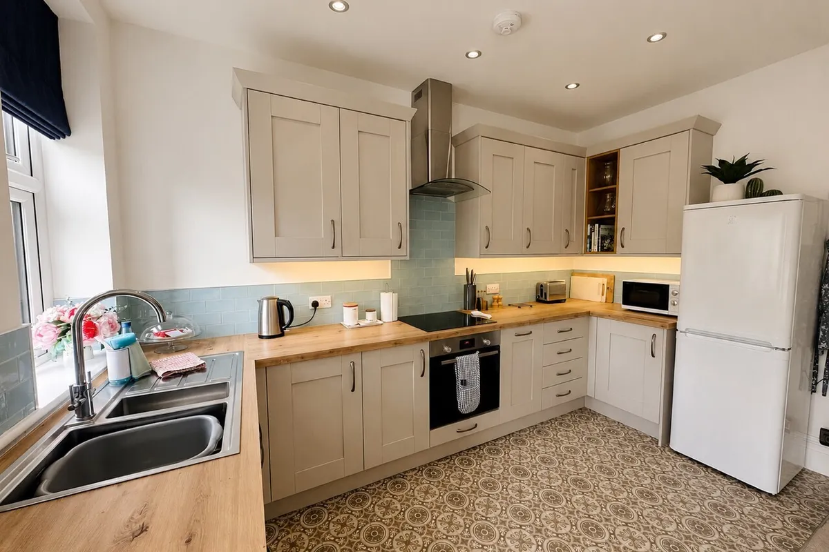 Flat Harlow Moor Drive in Harrogate