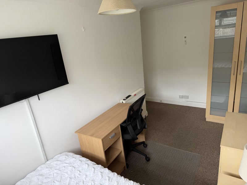 Room Colne Place in Basildon