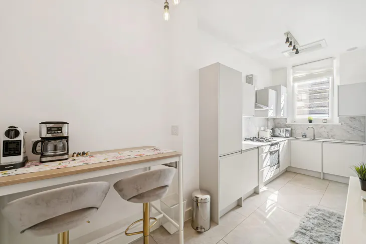 Flat Sloane Gardens in Greater London