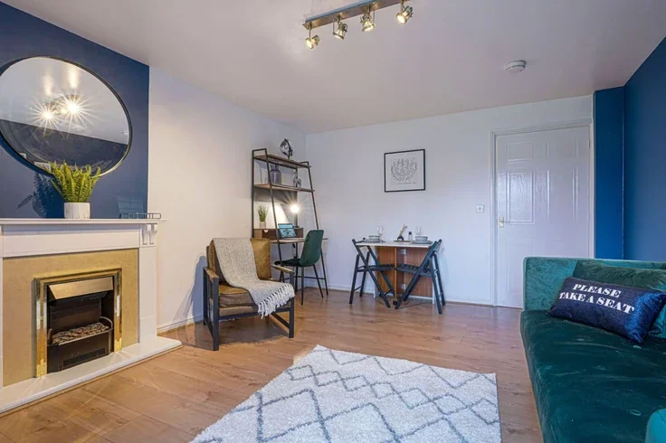 Flat Sandy Lane in Coventry