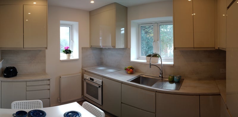 Room Cavendish Avenue in Greater London