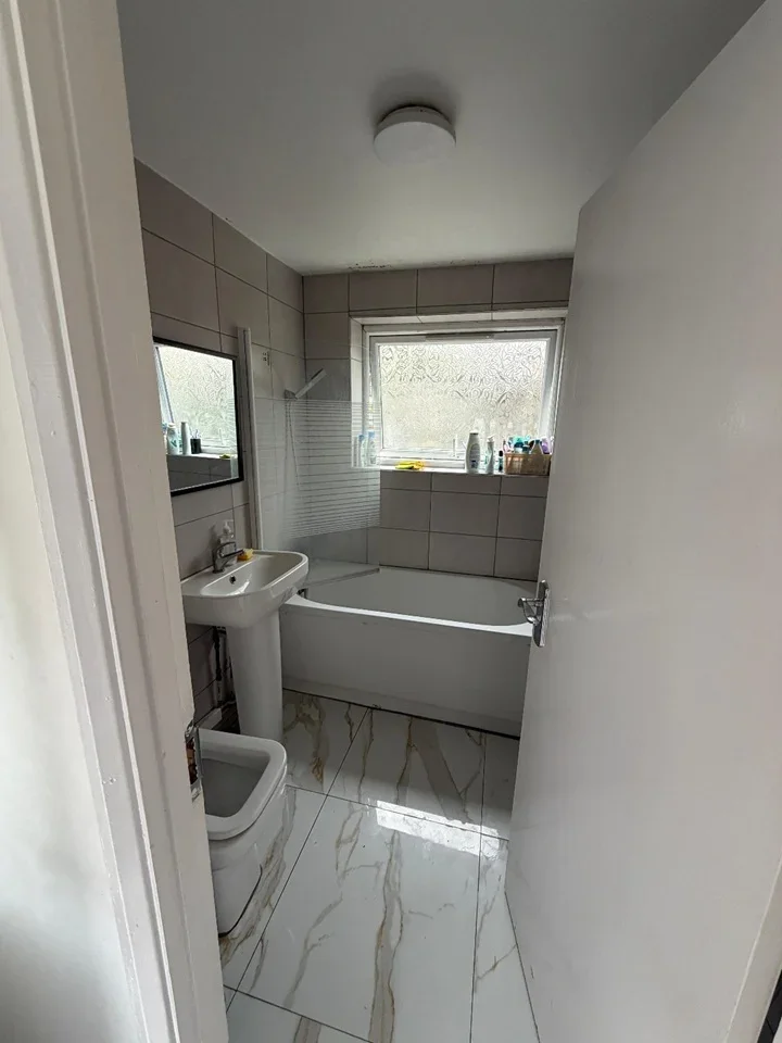 Room Gladstone Road in Chatham