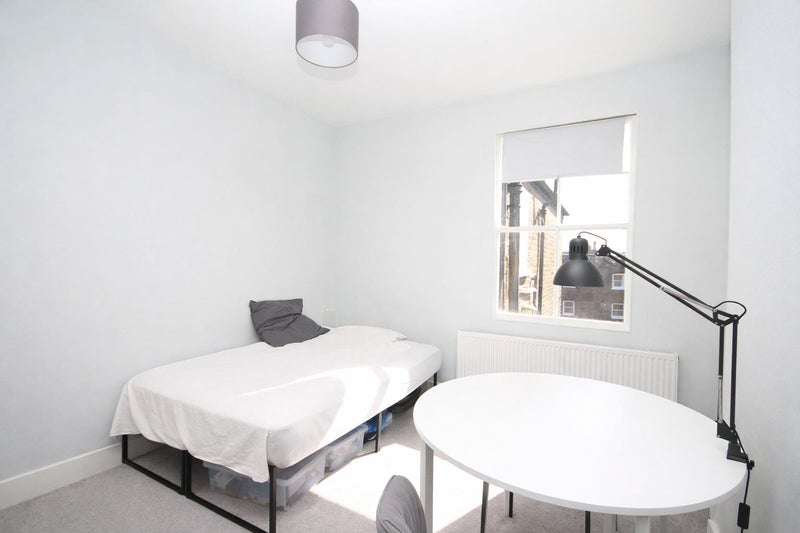 Flat Ulysses Road in Greater London