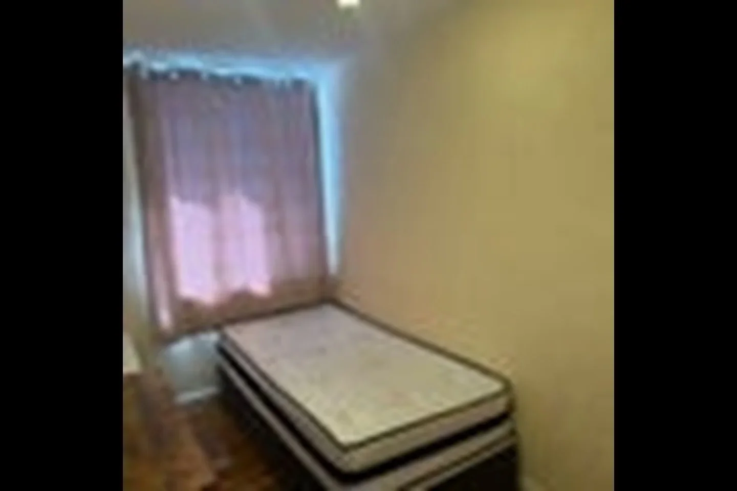 Room Fernhill Street in Greater London