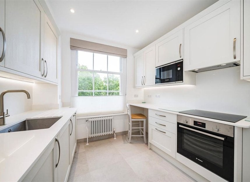 Flat Great Cumberland Place in City of Westminster