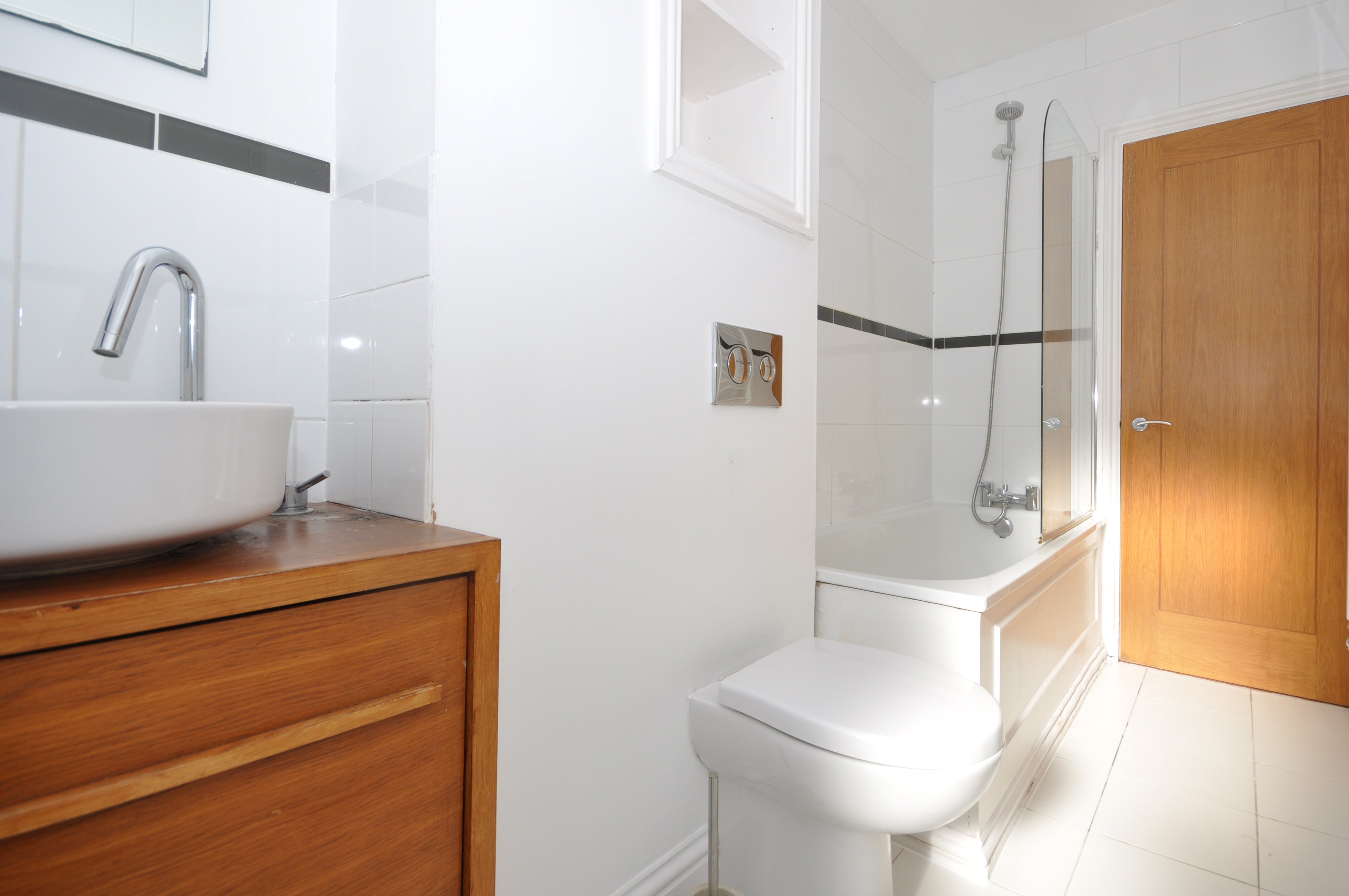 Flat Prestbury Road in Cheltenham