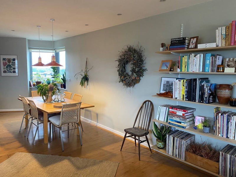 Room Wick Lane in Greater London