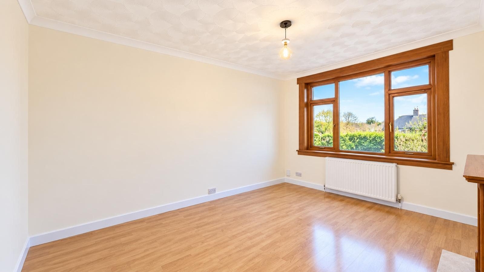 Flat Braemar Drive in Falkirk