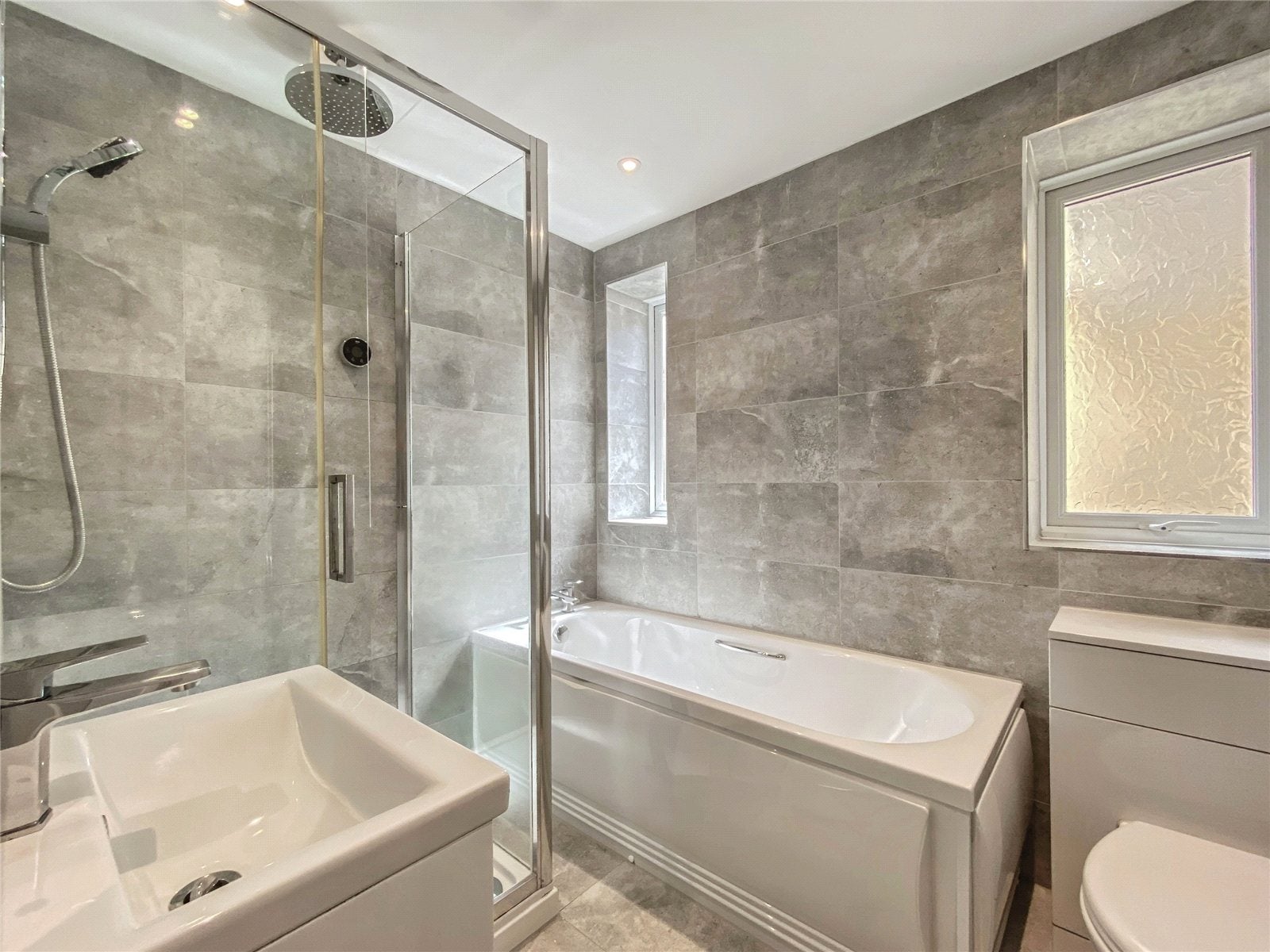 Room Whiteway Road in Bath
