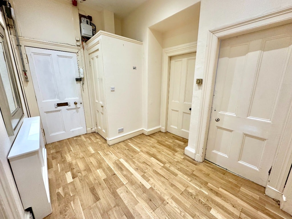 Flat Sauchiehall Street in Glasgow