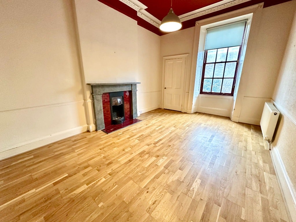 Flat Sauchiehall Street in Glasgow