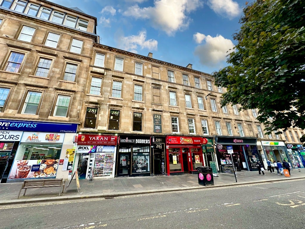 Flat Sauchiehall Street in Glasgow