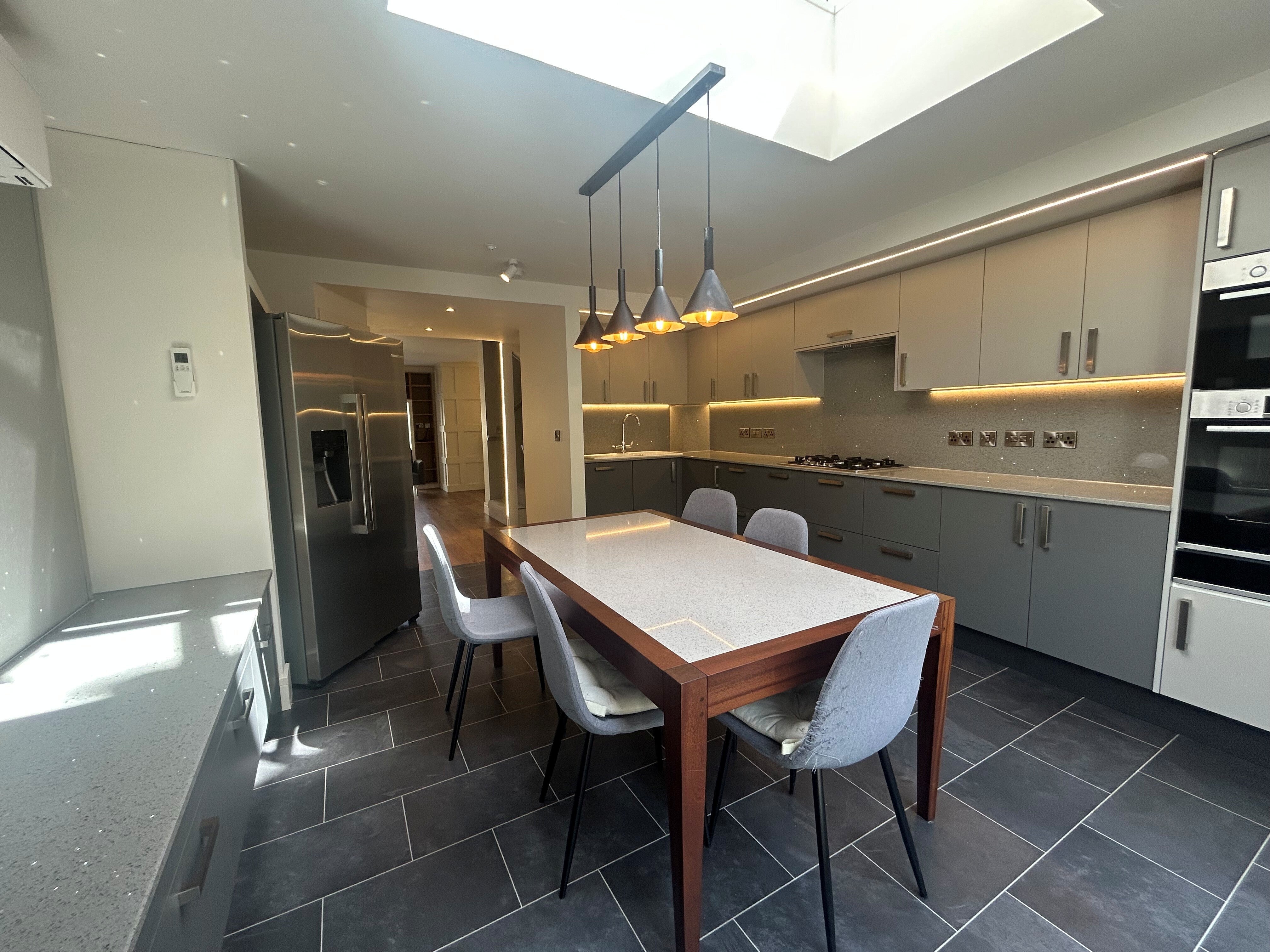 House Oakfield Place in Bristol
