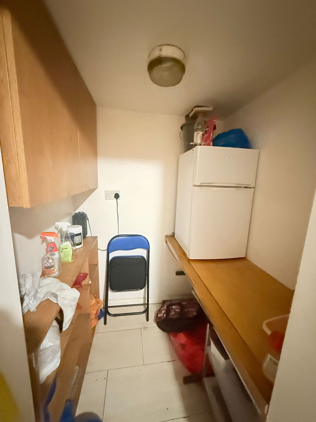 Room High Road in Greater London