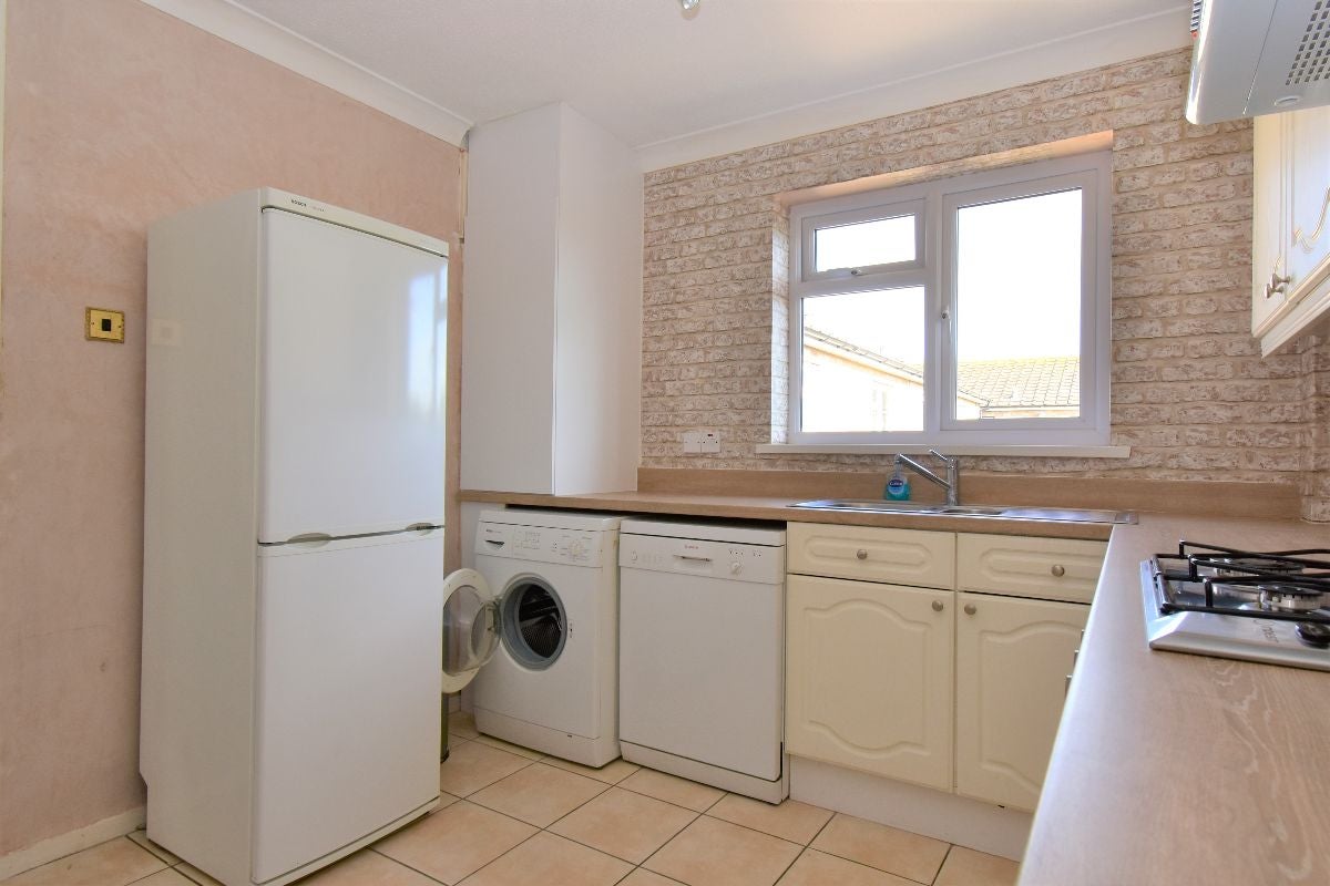 Flat Adelphi Crescent in London