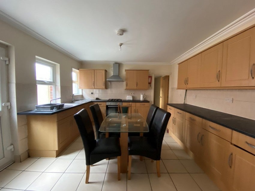 Flat Livingstone Road in Southampton